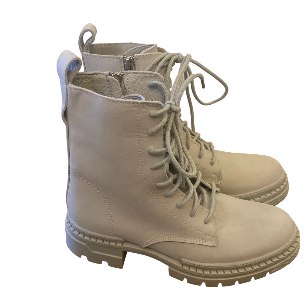 Women’s Steve Madden Jamisyn Combat Boots Sz 8.5 NWOB